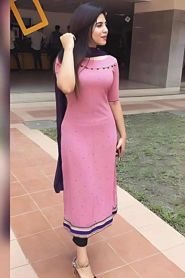 35 year age female escort in pune contact